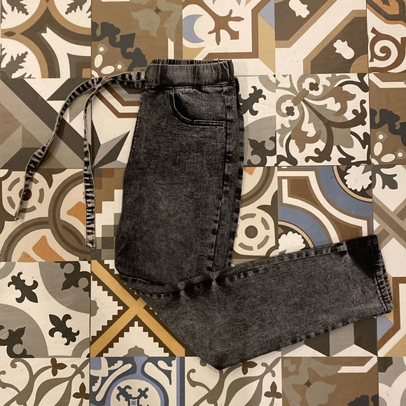 FOREVER 21 Men elastic draw string Black / Grey Denim Pants - Picture 1 of 3